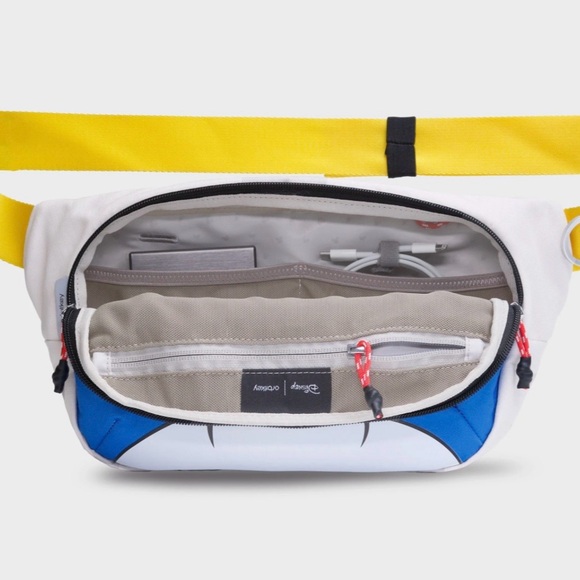 Disney x Orbitkey Urban Sling Bag Donald Duck Collaborative Travel Crossbody - Picture 3 of 16